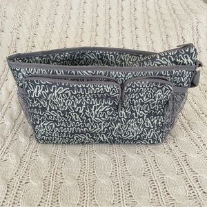 Thirty One Cargo Clip-On Thermal in Swirls & Whirls pattern
